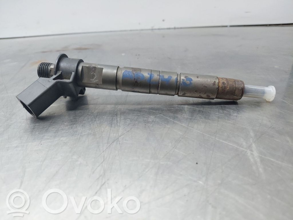 Fuel injector   780542801