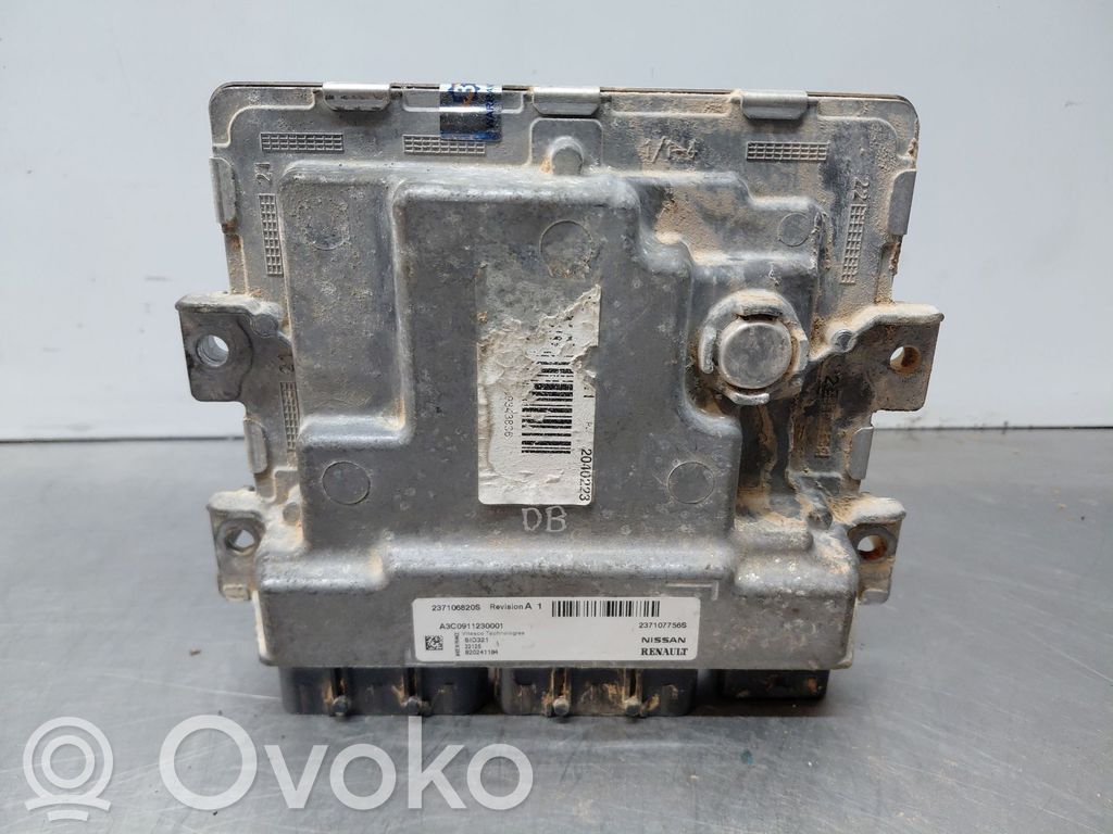 Renault Master III Engine control unit/module 