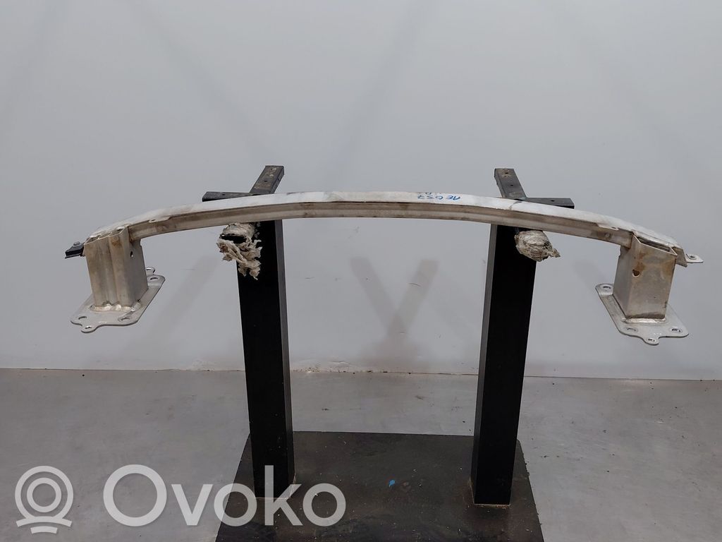 Opel Corsa E Priekšpusē bampera sija / balka 
