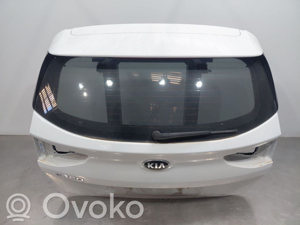 KIA Ceed Rear door 