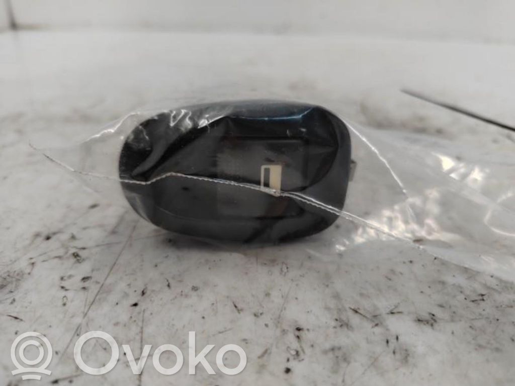 Electric window control switch   00006552ZG