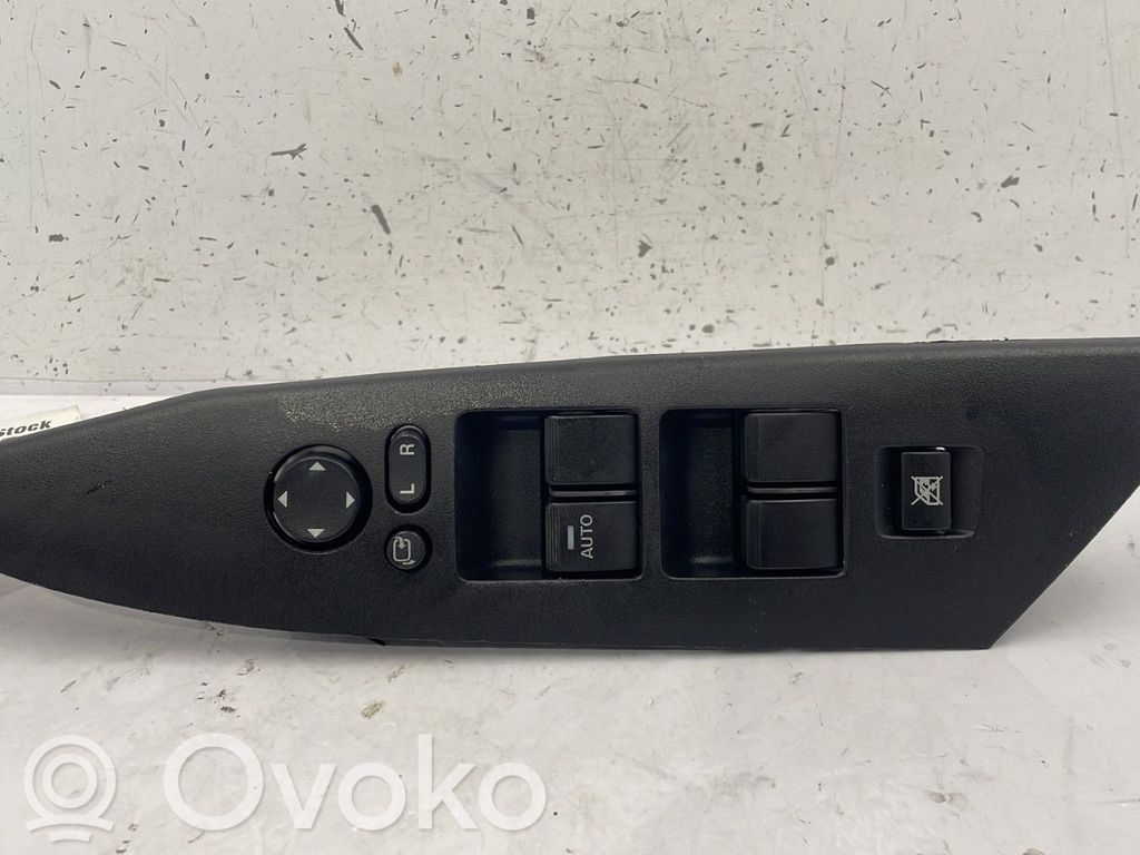 Mazda 3 II Electric window control switch 