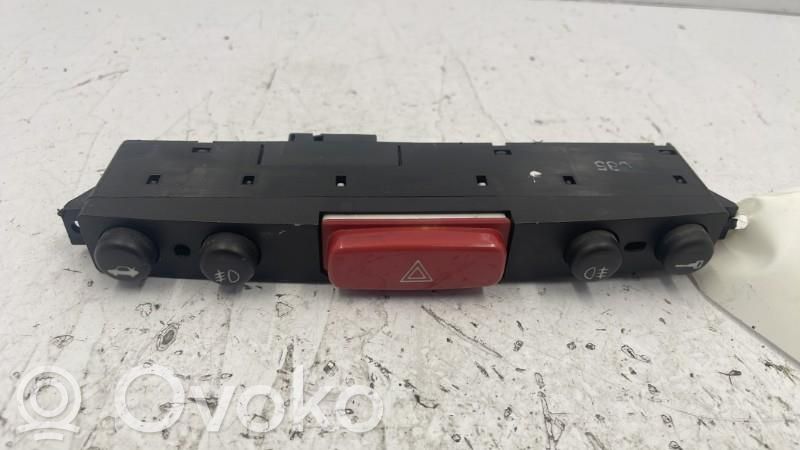 Alfa Romeo 147 Hazard light switch 