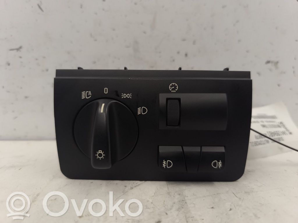 Lukturu slēdzis   6909775
