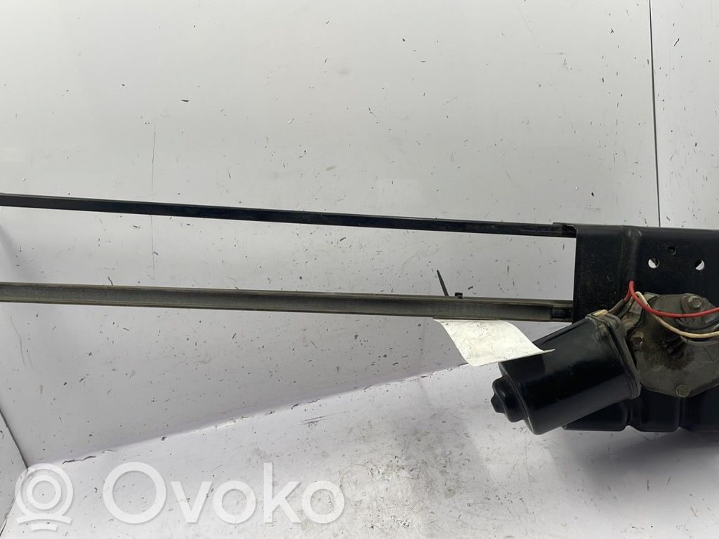 Renault Trafic I Wiper motor 