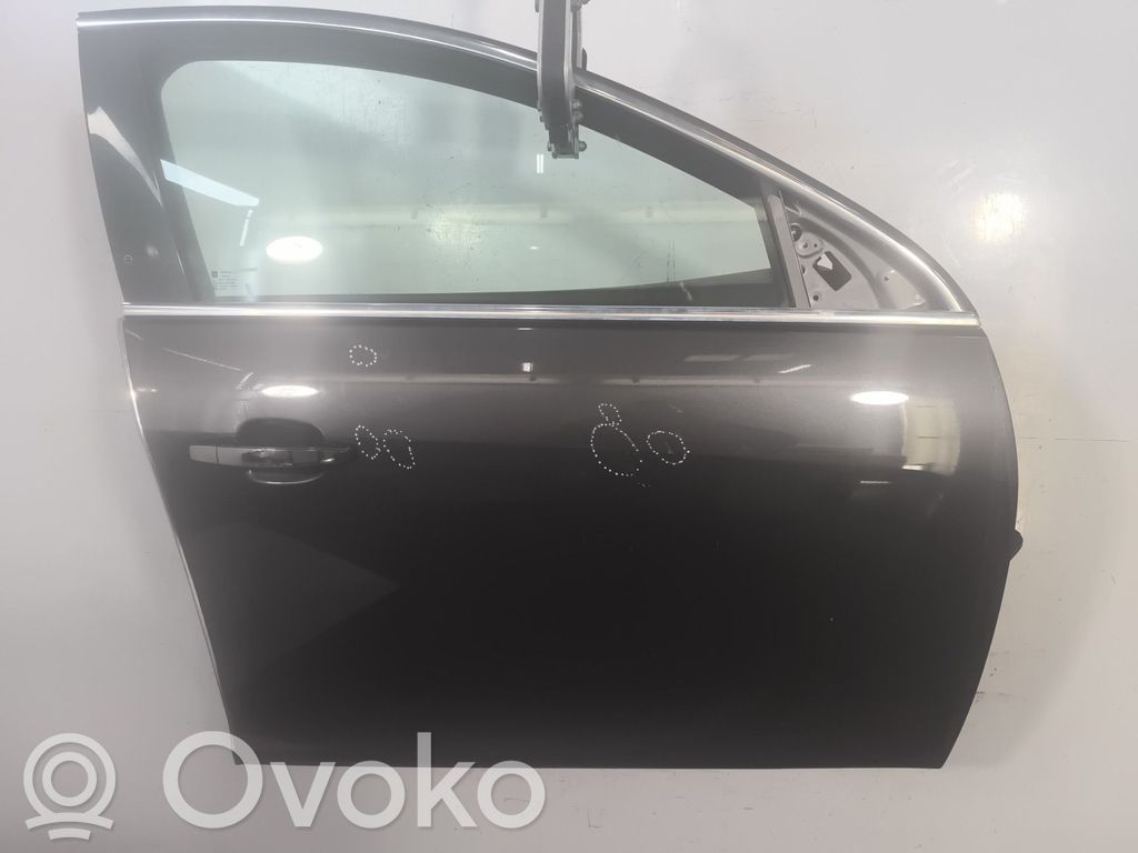 Priekinės durys   22796396