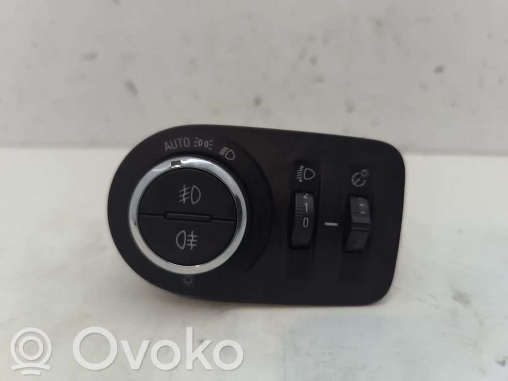 Opel Astra K Interruttore luci