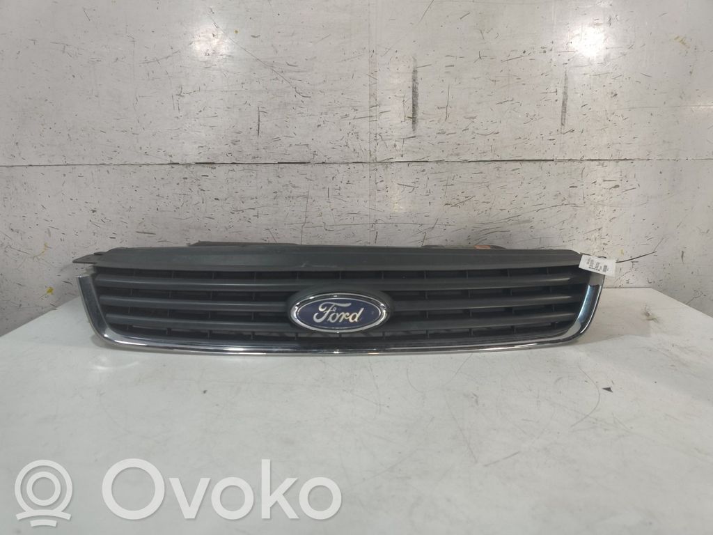 Front grill   1515015