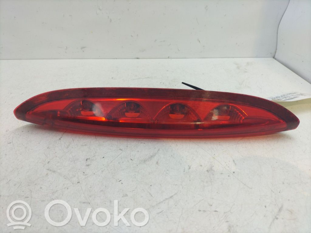 Peugeot 208 I Luce d’arresto centrale/supplementare