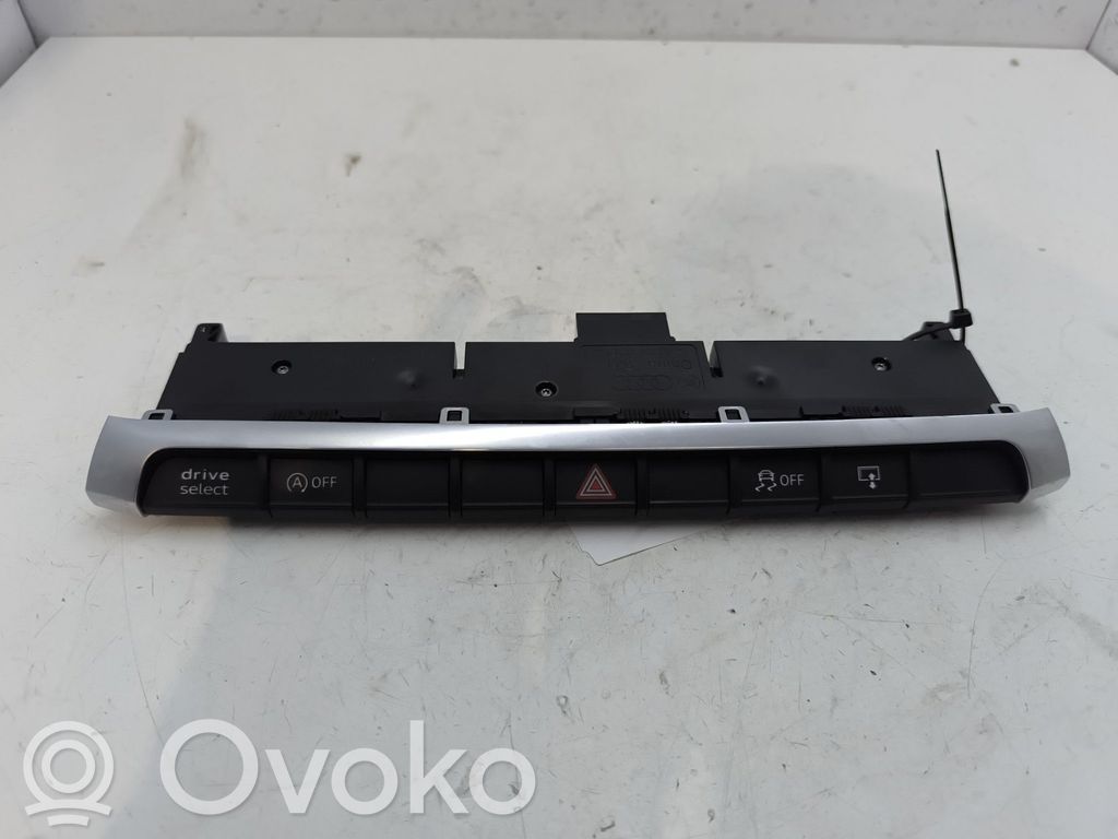 Audi A3 S3 8V Botón interruptor de luz de peligro 