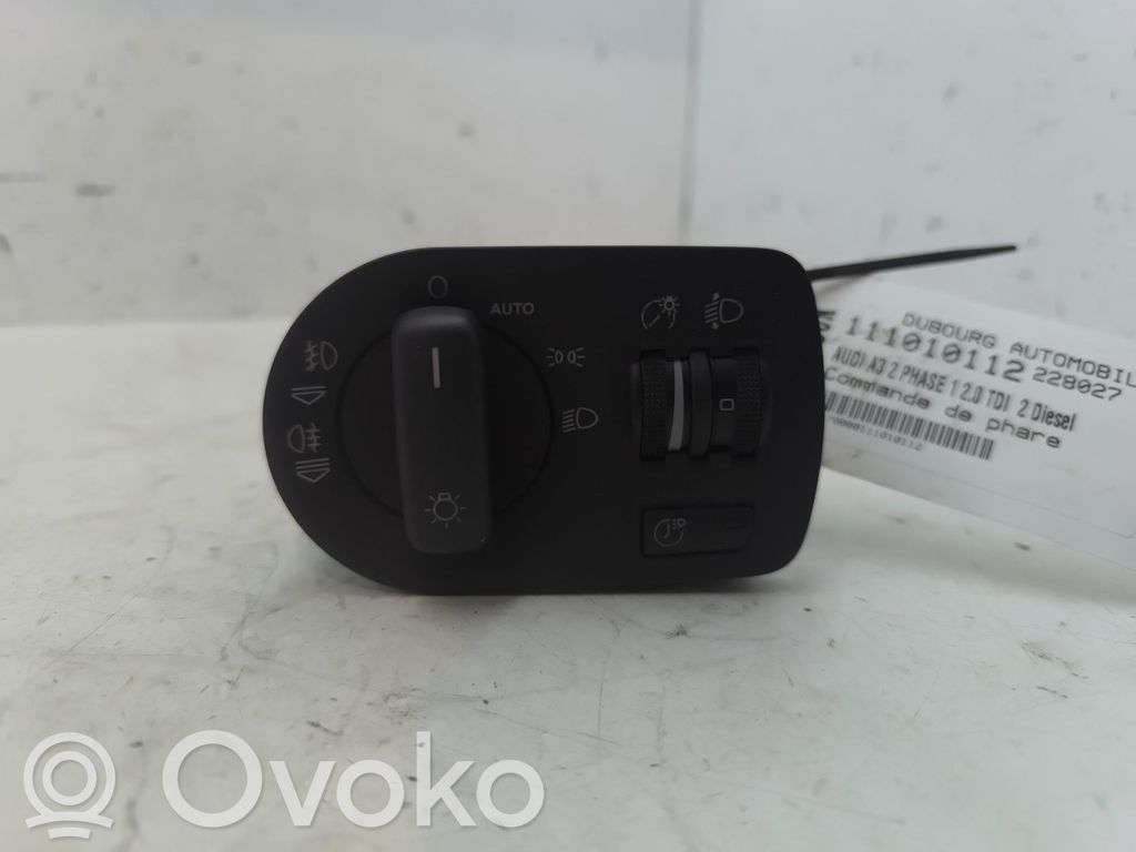 Audi A3 S3 8P Light switch 