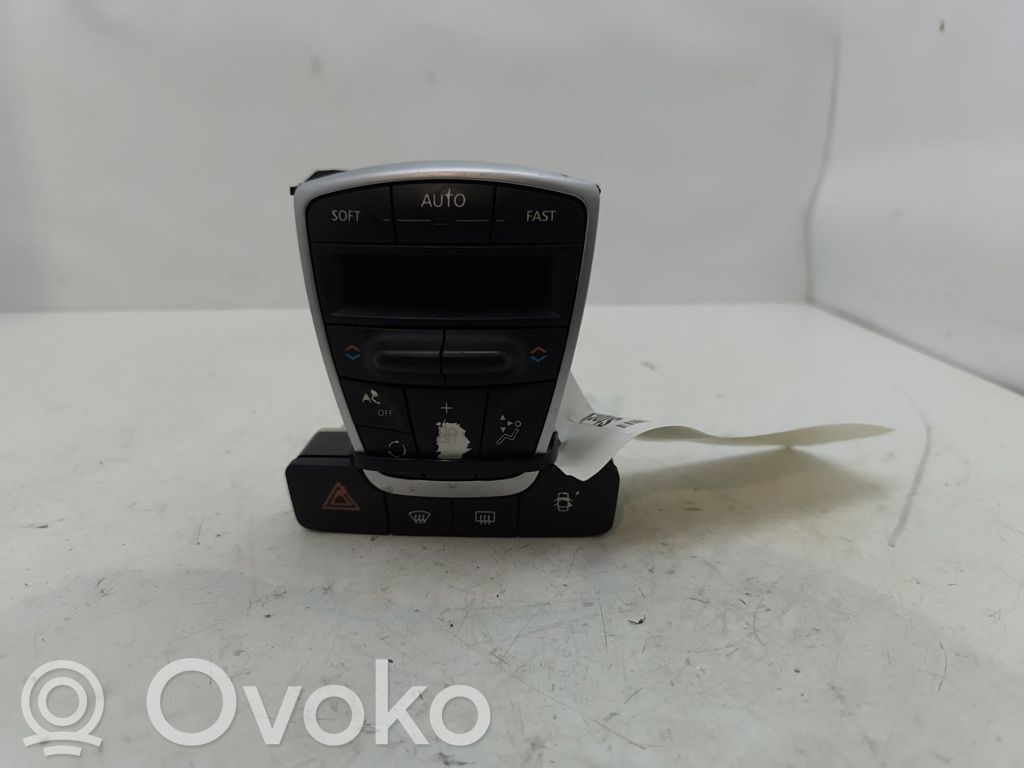 Renault Laguna III Botón interruptor de luz de peligro 