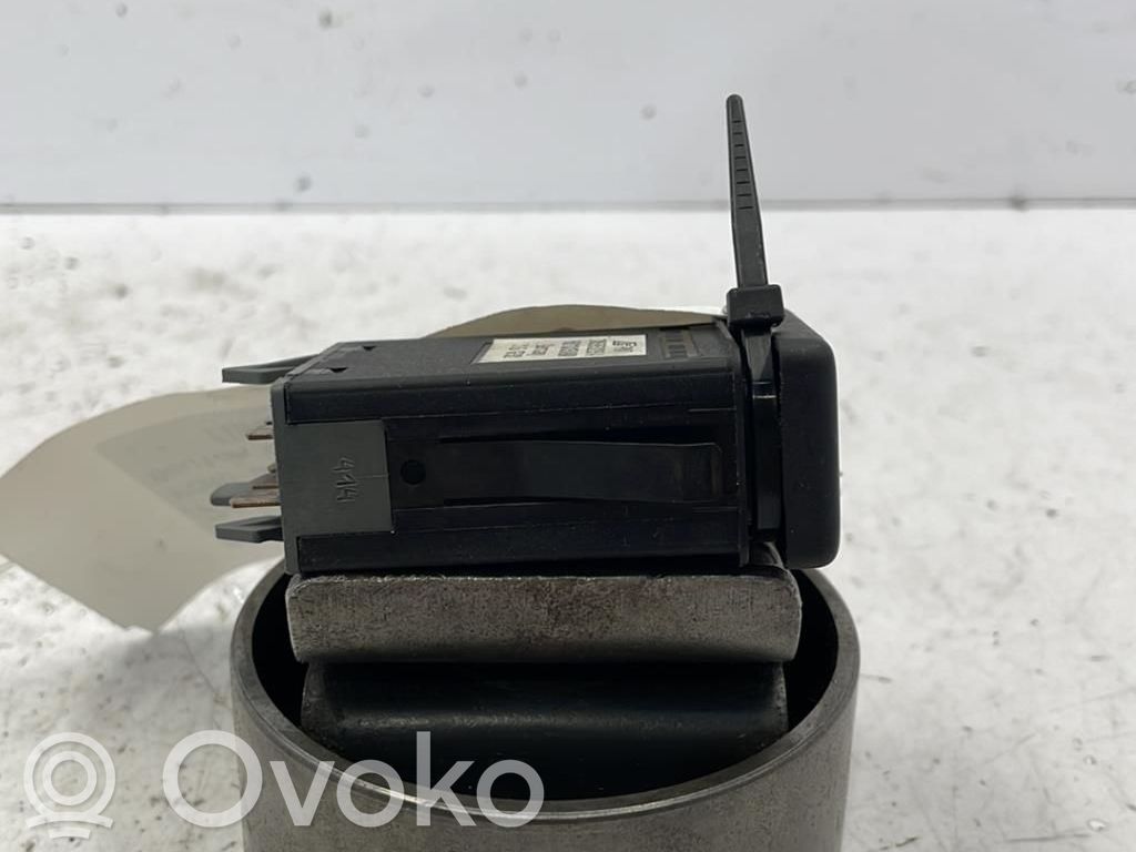Ford Galaxy Hazard light switch 