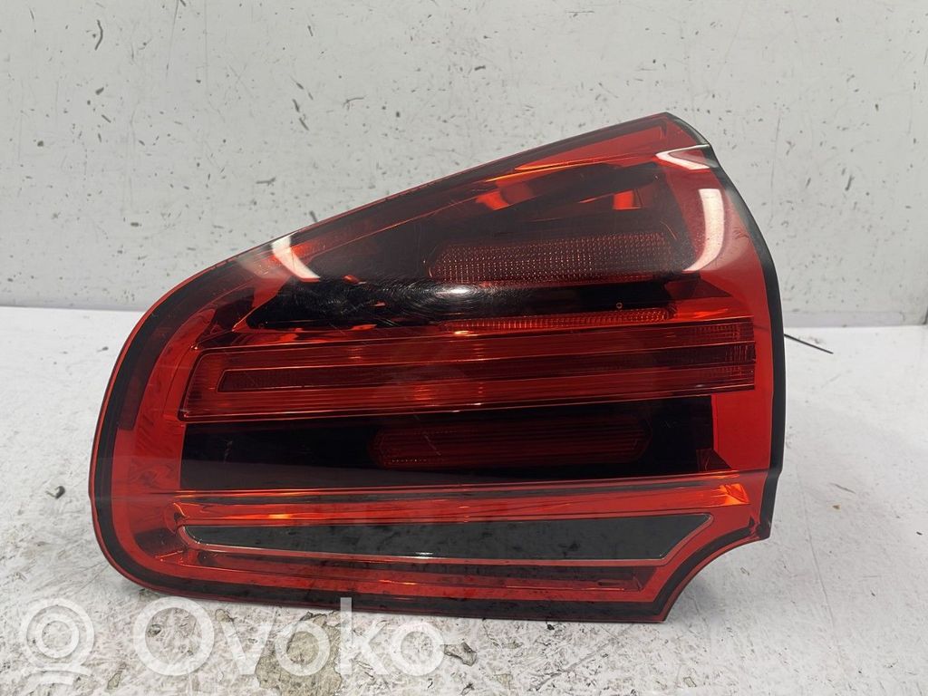 Porsche Cayenne (92A) Takaluukun takavalot 