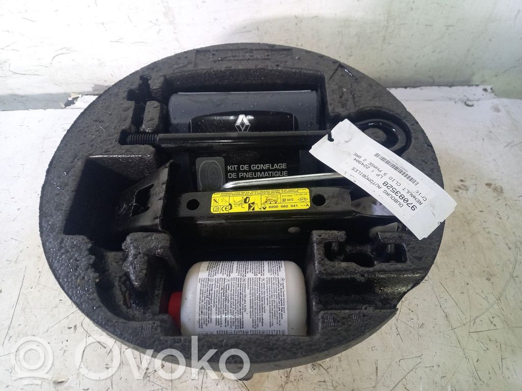 Renault Clio III Kit d’outils 