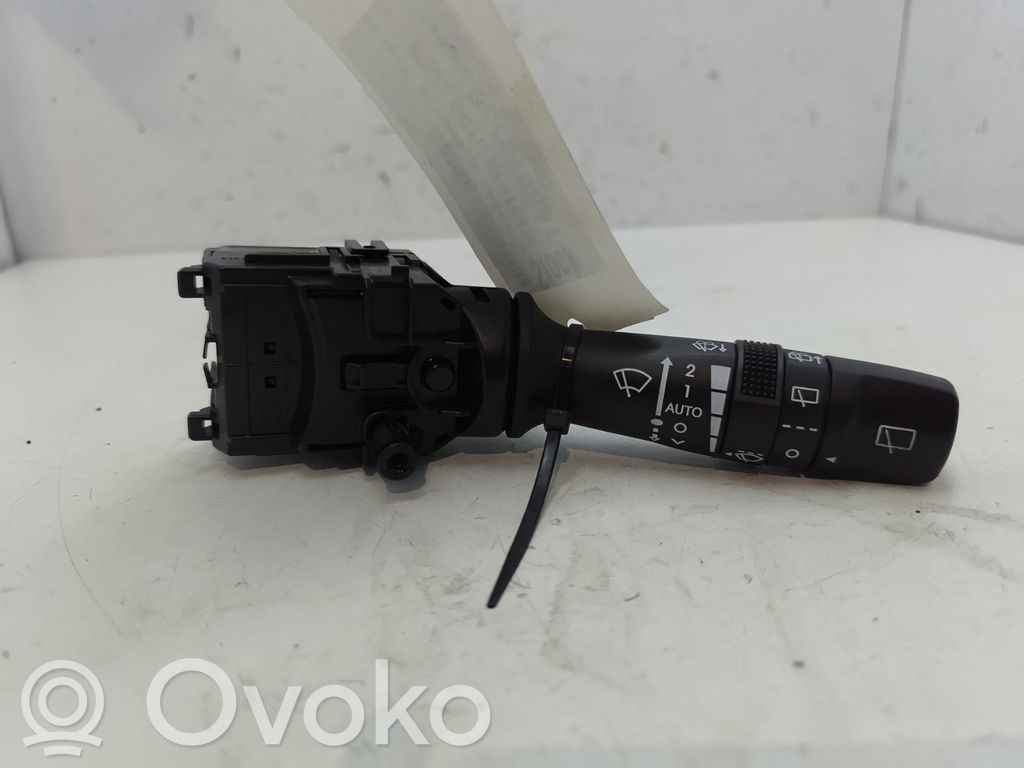 Pyyhkijän vipu   934202U660