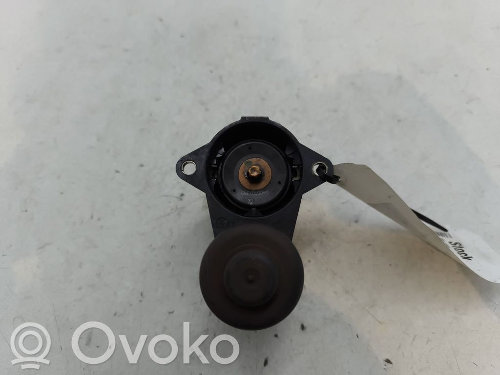 Volkswagen PASSAT B6 Module de commande de frein à main 
