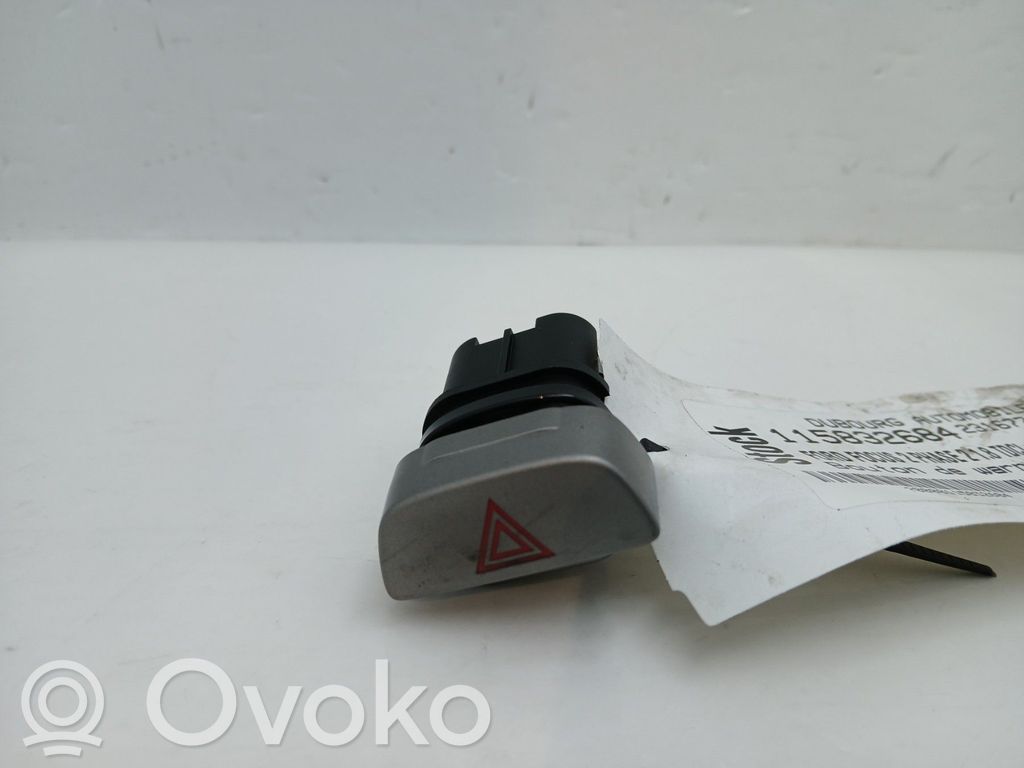 Schalter Warnblinkanlage   1556970