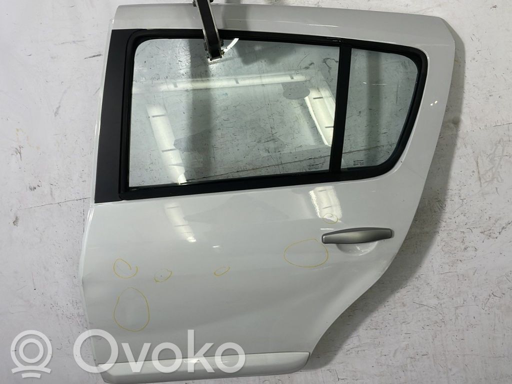 Drzwi tylne   821018232R