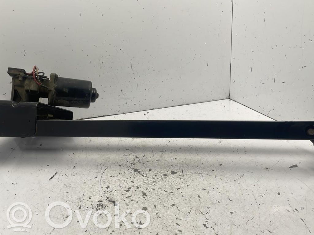 Renault Trafic I Wiper motor 