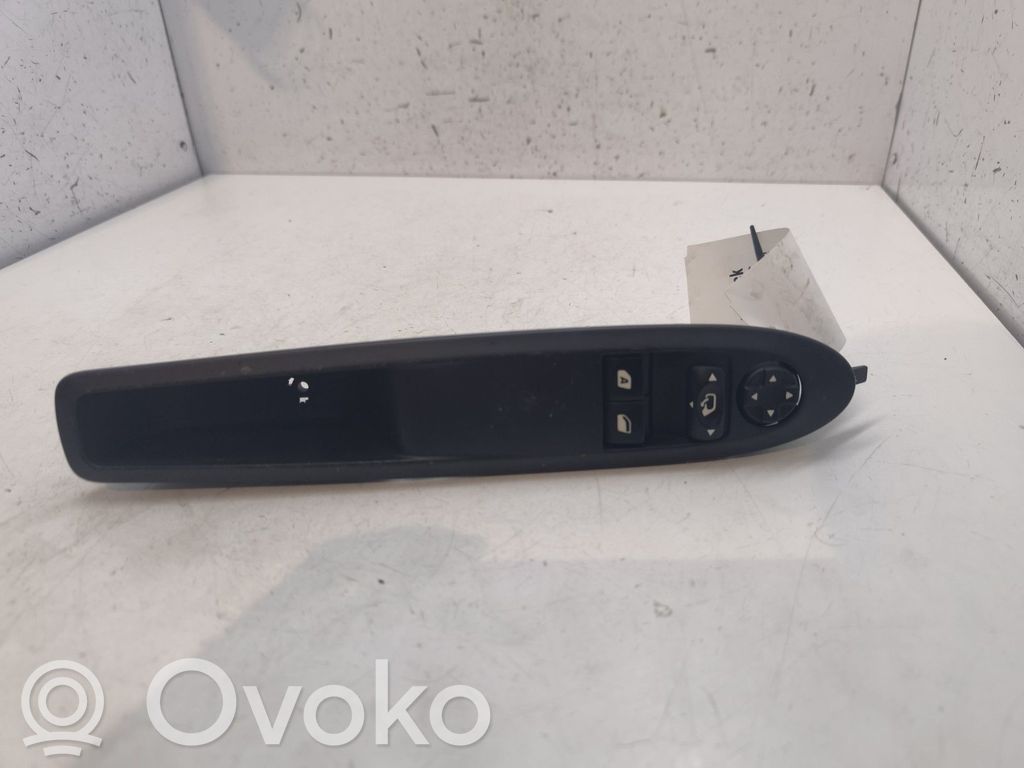 DS Automobiles 3 Electric window control switch 