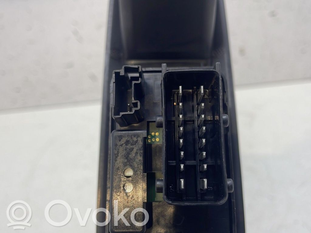 Citroen DS3 Electric window control switch 