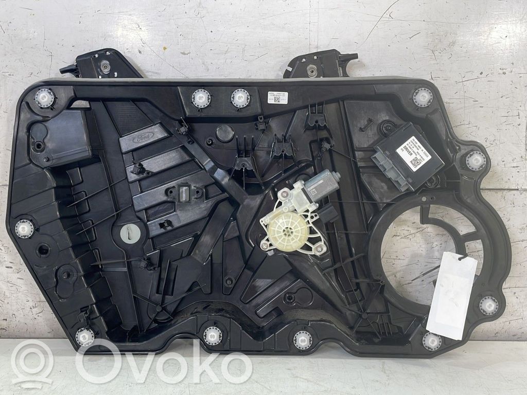 Ford Fiesta Macara ușă față cu motor 