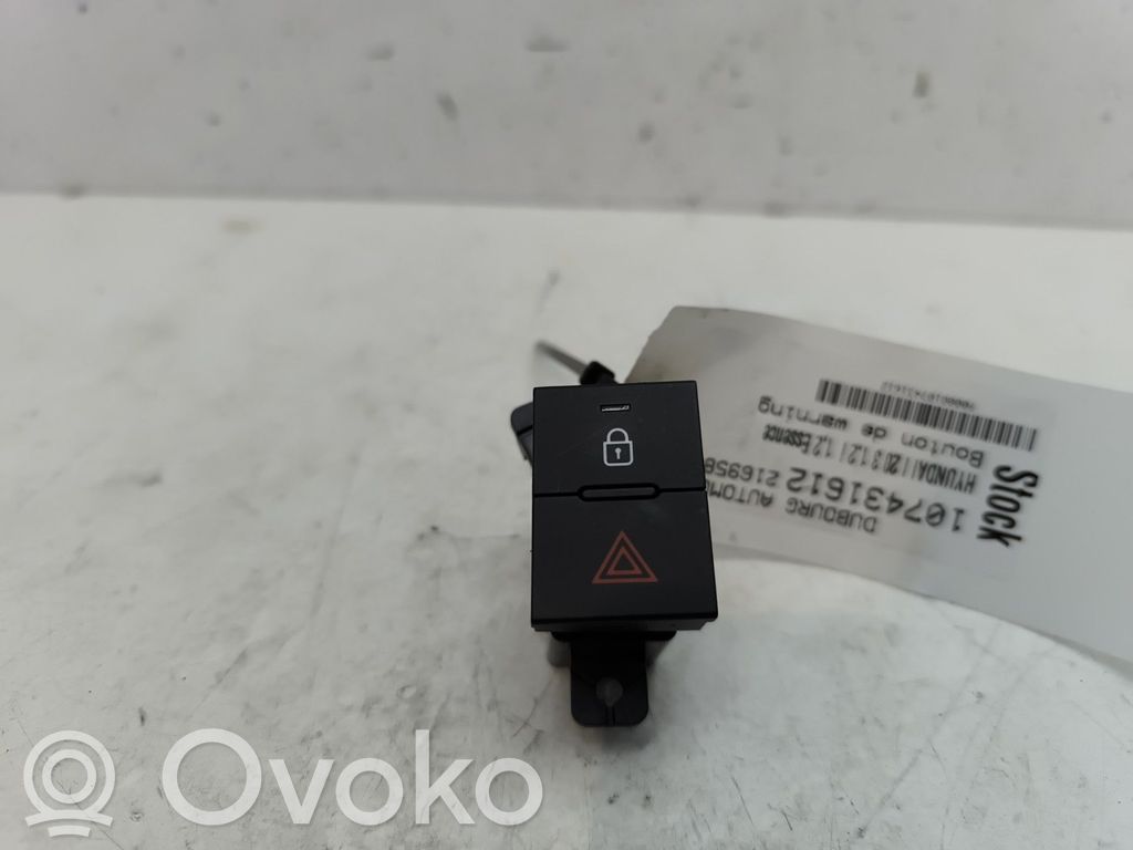 Hyundai i20 (BC3 BI3) Botón interruptor de luz de peligro 