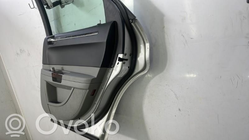 Chrysler 300 - 300C Puerta trasera 