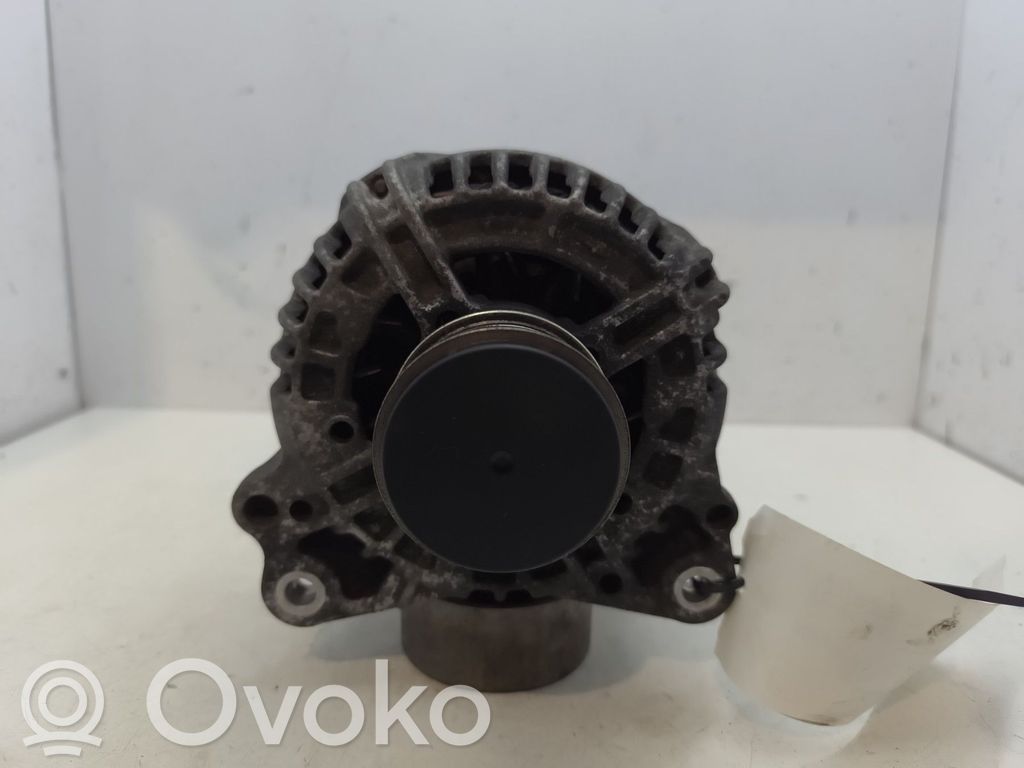 Volkswagen Polo IV 9N3 Alternator 