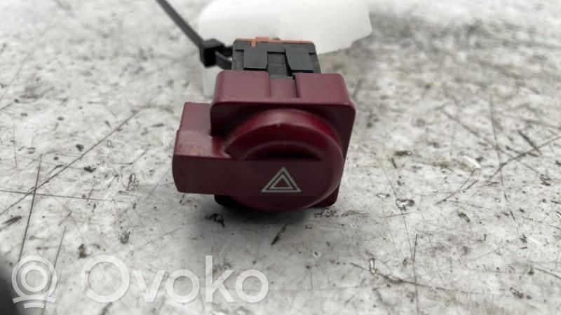 Citroen C4 I Interruttore luci di emergenza