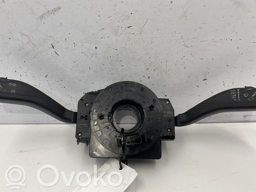 Volkswagen Multivan T5 Manetka / Przełącznik kierunkowskazów wycieraczek 