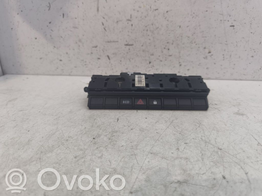 Renault Zoe Hazard light switch 