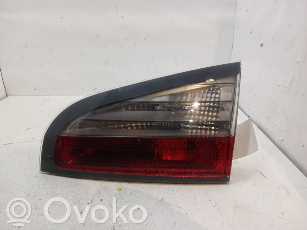Ford S-MAX Lampy tylnej klapy bagażnika 
