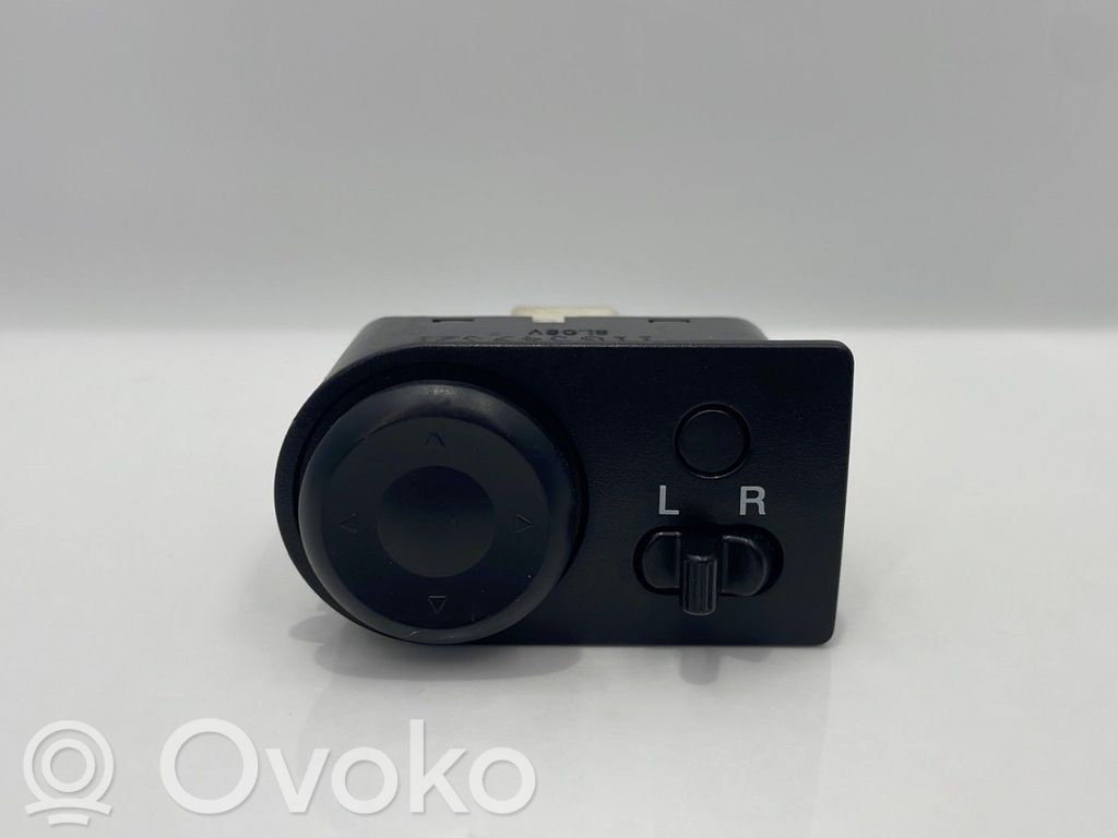 Chevrolet Aveo Wing mirror switch 