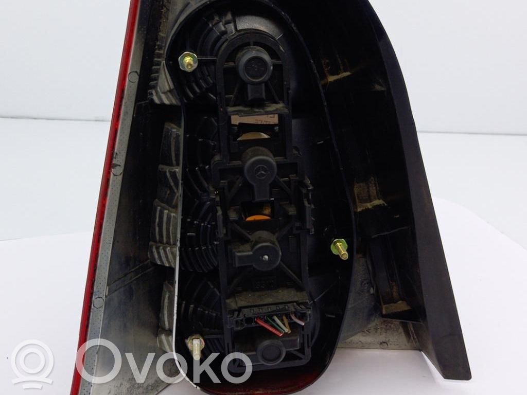 Mercedes-Benz A W168 Lampă spate în caroserie 