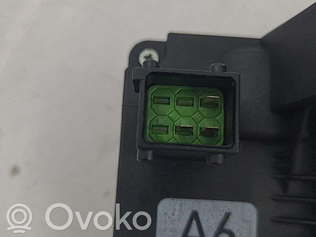 Takaoven lukko   4855201