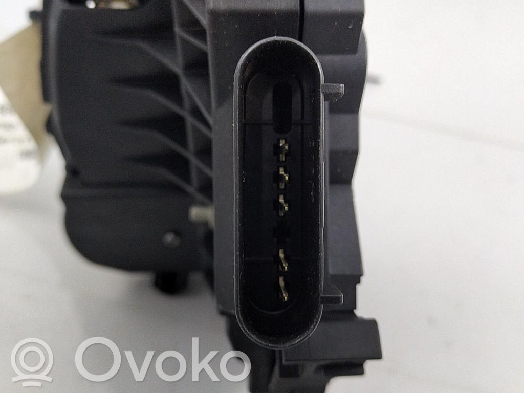 Front door lock   2070970