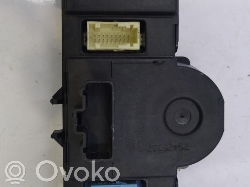 Unidad de control climatización   8200296683