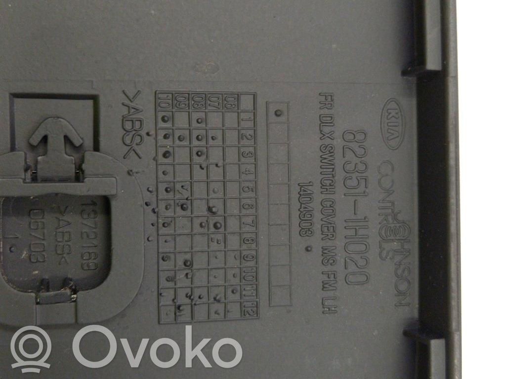 Electric window control switch   935701H120EQ