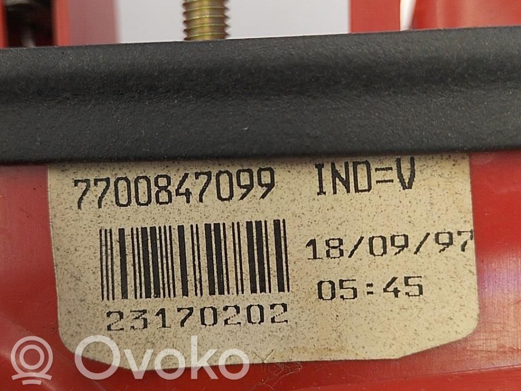 Renault Safrane Lampă spate în capacul portbagajului 