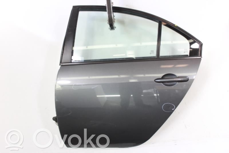 Nissan Primera Puerta trasera 