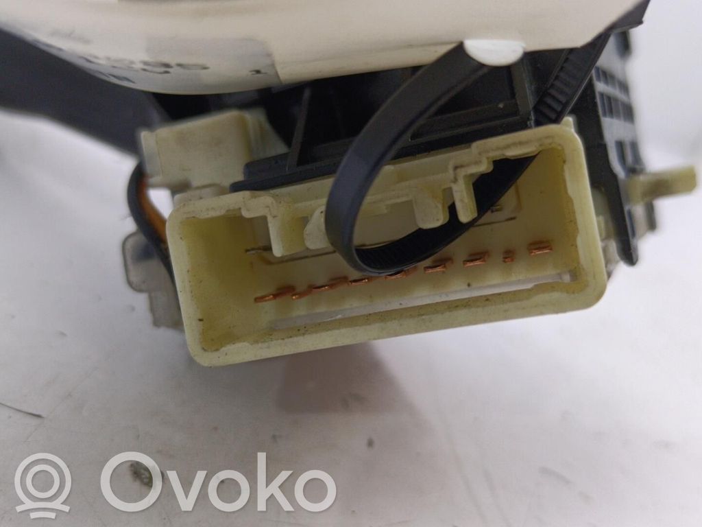 Daihatsu Trevis Palanca de intermitentes 
