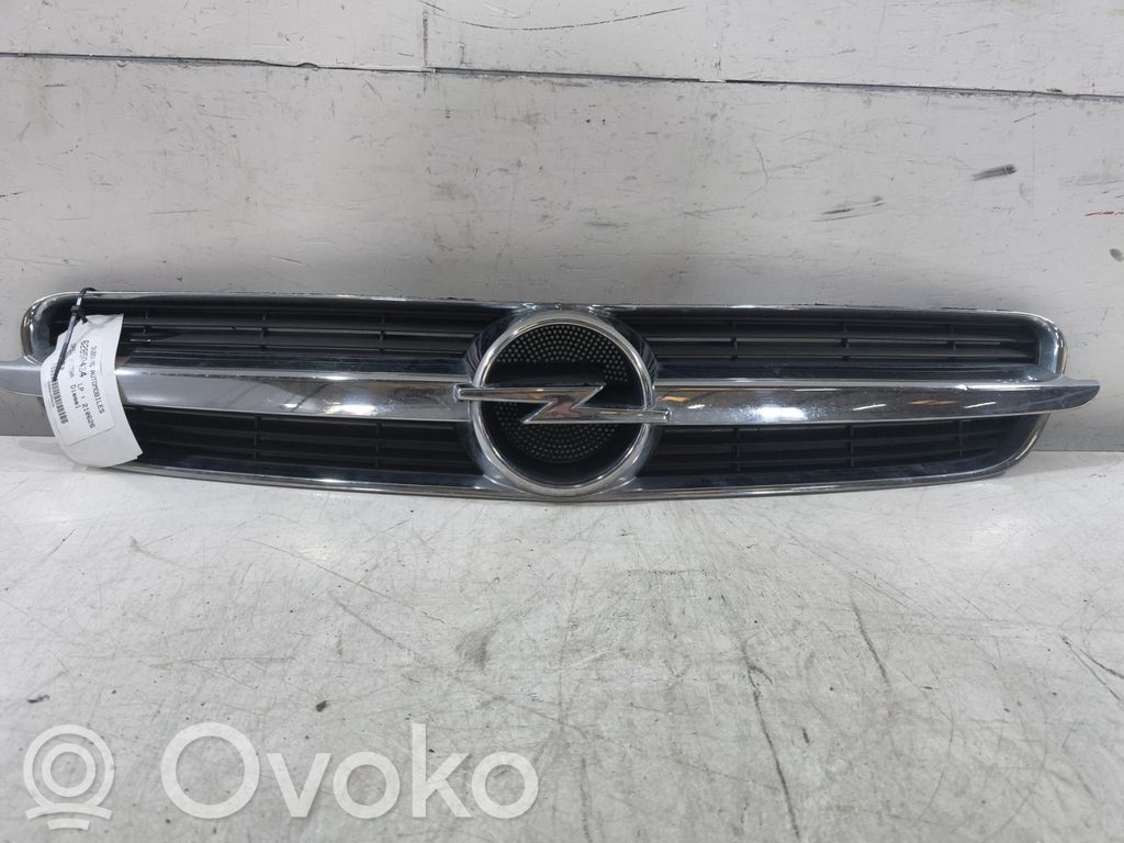 Opel Vectra C Griglia anteriore 