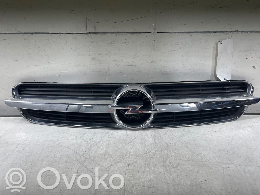 Opel Vectra C Griglia anteriore 
