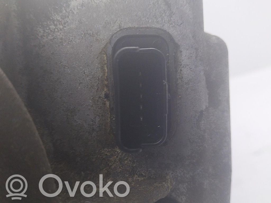 Ohjaustehostimen pumppu   4008N7