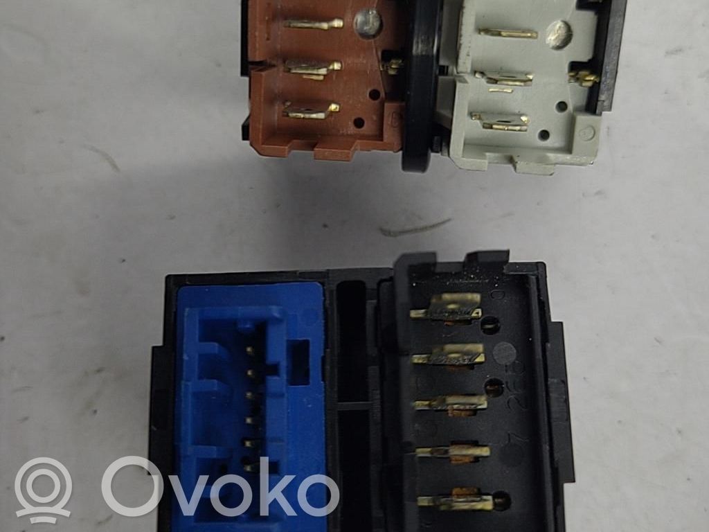 Peugeot 406 Comutator comandă geamuri electrice 