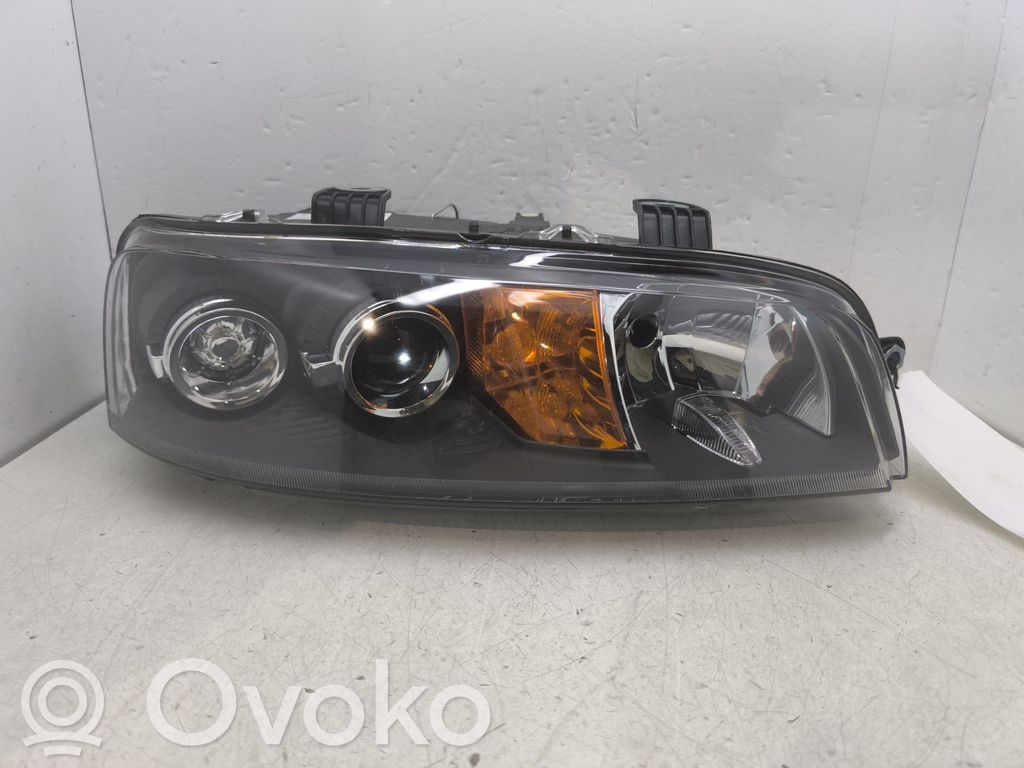 Fiat Punto (188) Far 