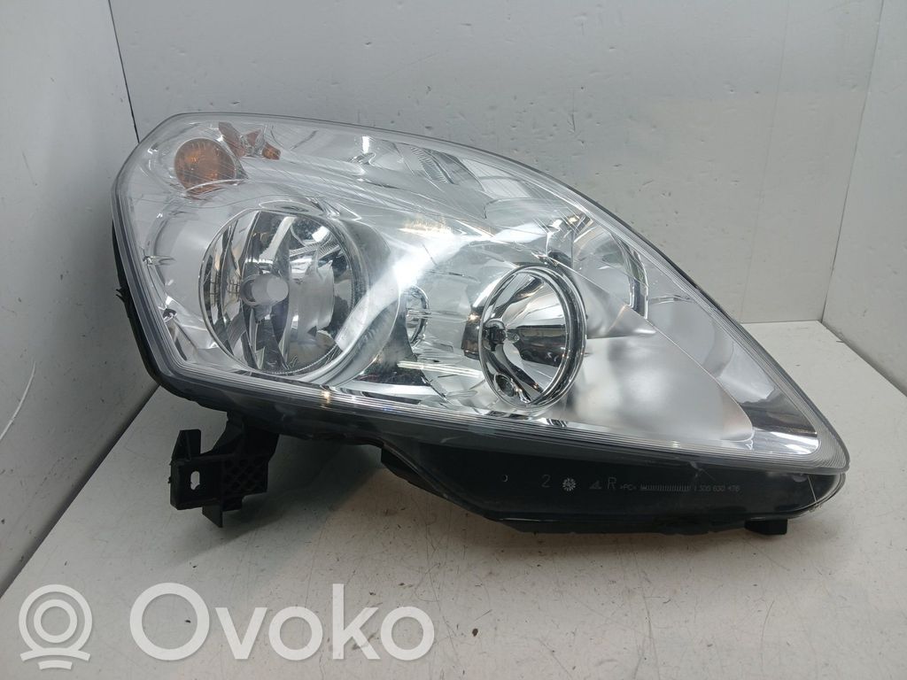 Opel Zafira B Far 