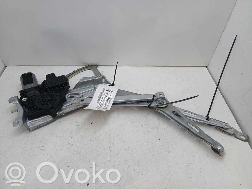 Opel Zafira B Macara ușă față cu motor 